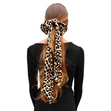 Load image into Gallery viewer, Skinny Scarf - Leopard