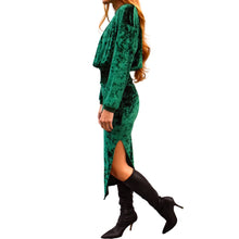 Load image into Gallery viewer, Velvet Crewneck Top - Emerald Green