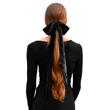 Load image into Gallery viewer, Velvet Skinny Scarf - Black