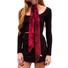 Load image into Gallery viewer, Velvet Skinny Scarf - Red