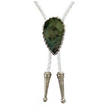 Load image into Gallery viewer, Gemstone Bolo Tie - Emerald (Silver)