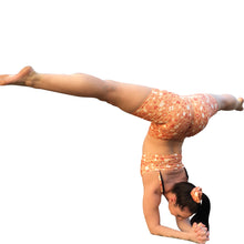 Load image into Gallery viewer, Bermuda Short - Gold Floral