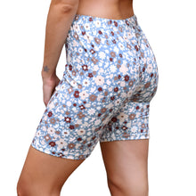 Load image into Gallery viewer, Bermuda Short - Indigo Floral