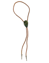 Load image into Gallery viewer, Gemstone Bolo Tie - Emerald (Silver)
