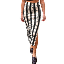 Load image into Gallery viewer, Fitted Midi Skirt - Black Coquette
