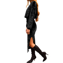 Load image into Gallery viewer, Velvet Crewneck Top - Black
