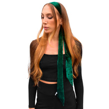 Load image into Gallery viewer, Velvet Skinny Scarf - Emerald Green
