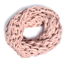 Load image into Gallery viewer, Chunky Knit Infinity Scarf - Light Pink
